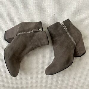 Grey 1. State Suade Ankle Boots Size 7
